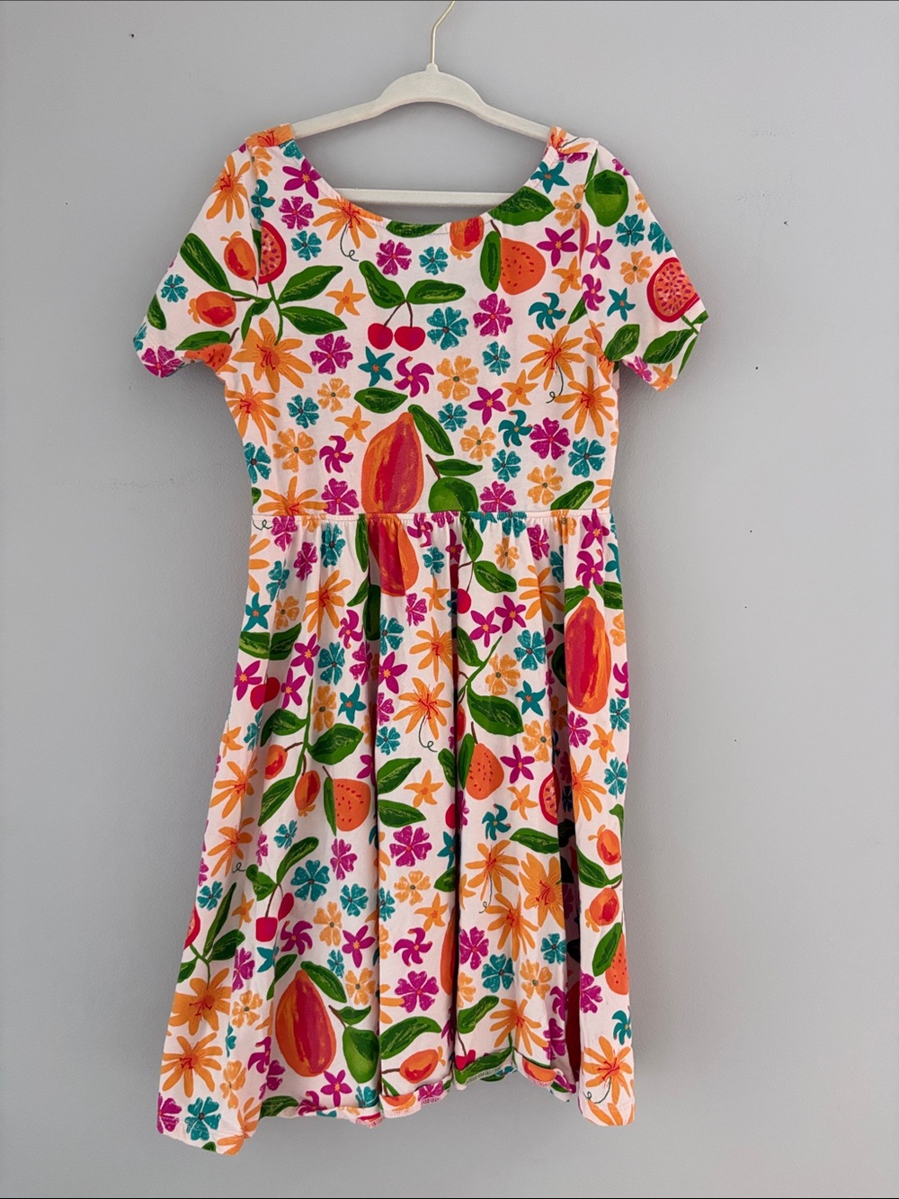 NWOt Tea Collection White Dress with Bright Fruit & Floral Print